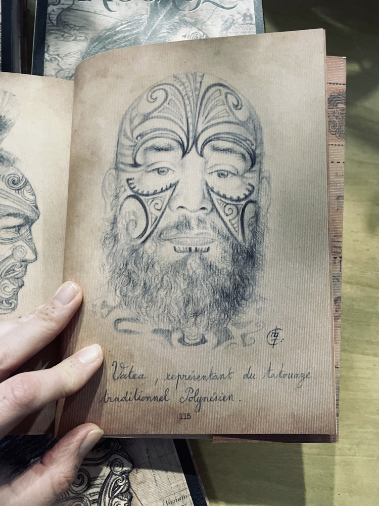 Page du livre « Tatouage, étude anthropologique », de Laurence Bar, illustratrice, tatoueuse et auteure.